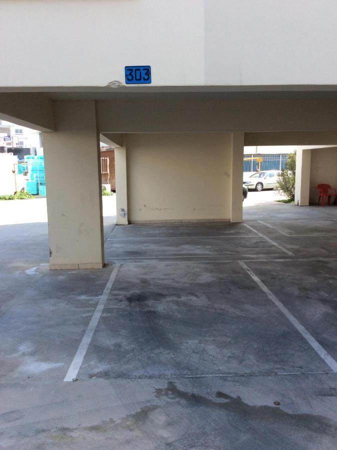 Cyprus Penelope Lägenhet Larnaca Exteriör bild