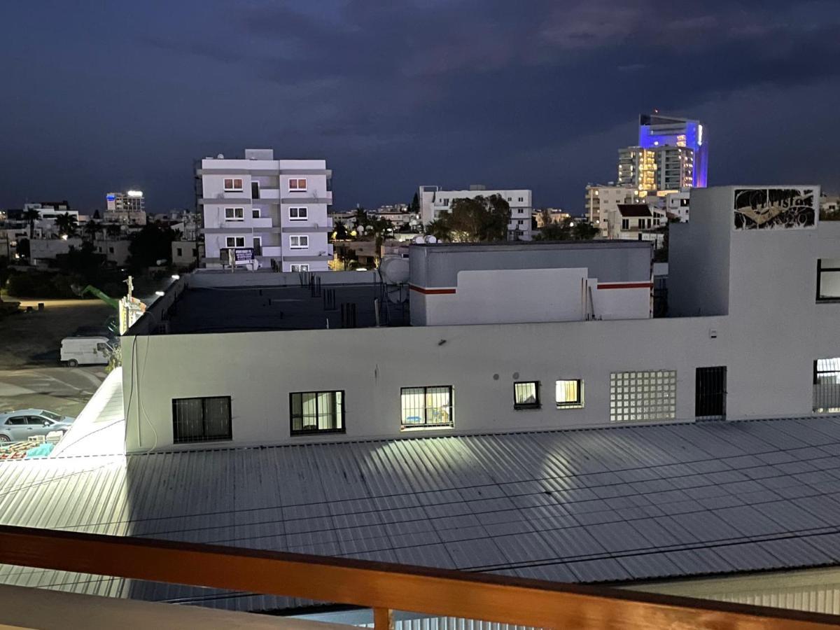Cyprus Penelope Lägenhet Larnaca Exteriör bild