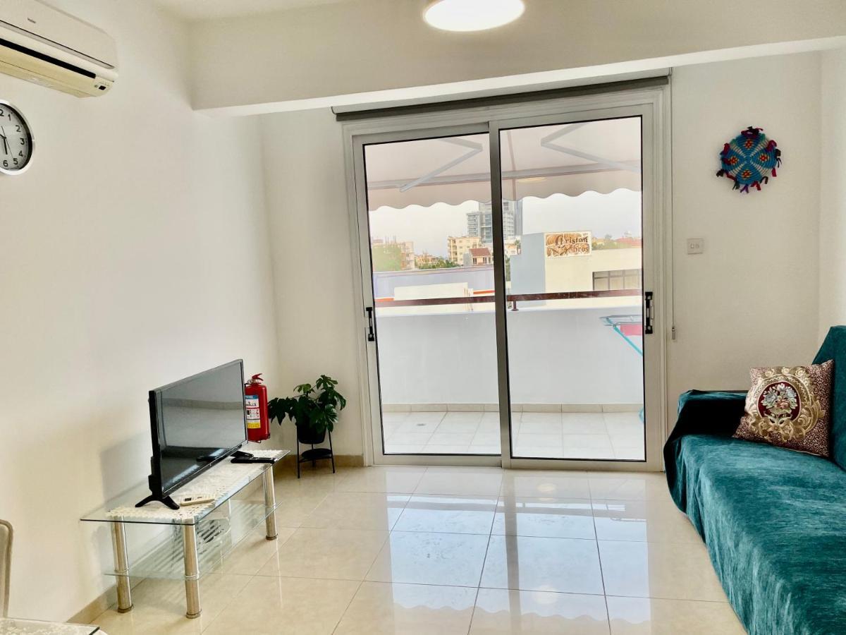 Cyprus Penelope Lägenhet Larnaca Exteriör bild