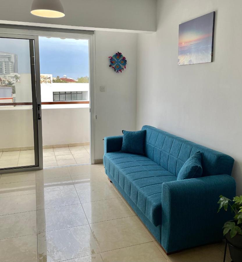 Cyprus Penelope Lägenhet Larnaca Exteriör bild